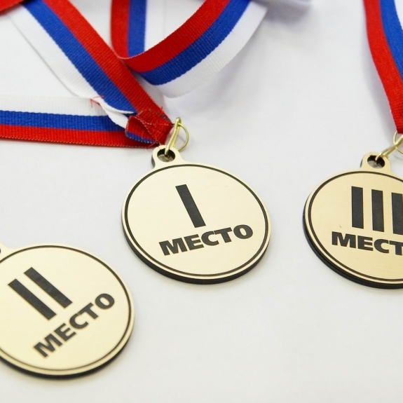 Tomsk pupils win 3 medals in international math and chemistry competitions